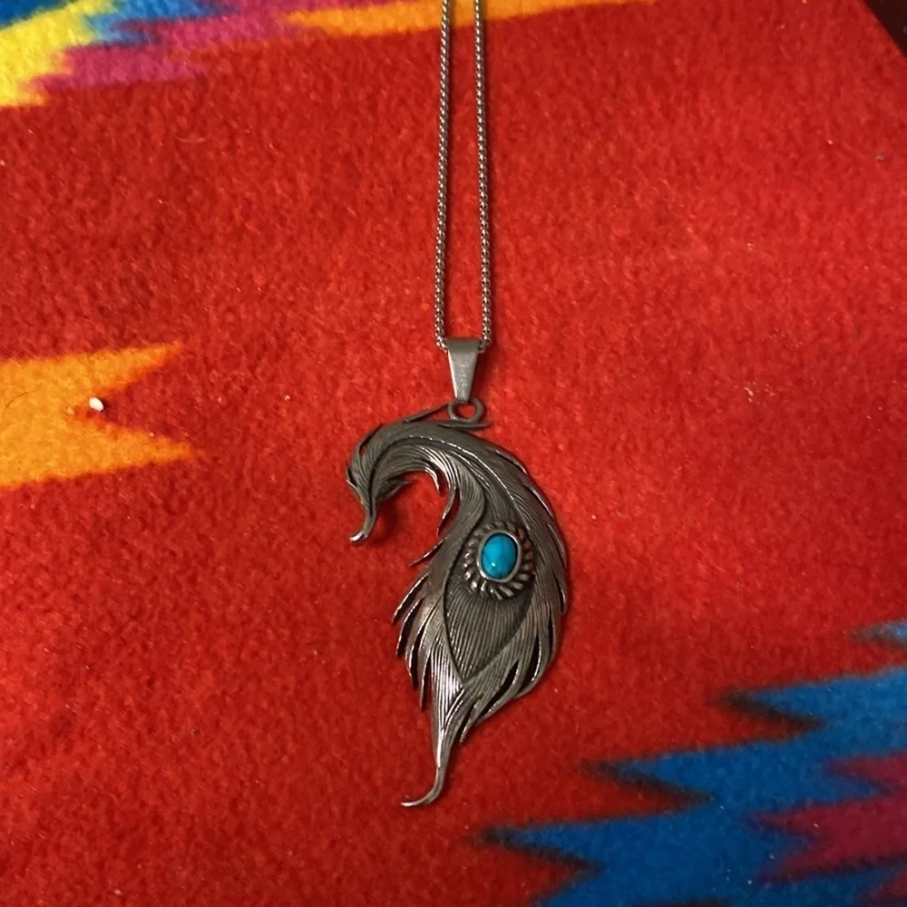 Native Feather Turquoise Stone Pendant Necklace